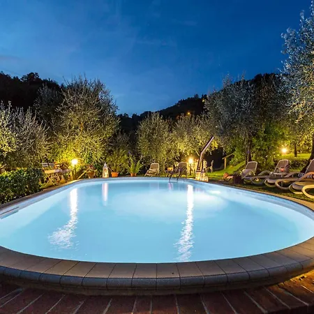 In Lucca With Pool Near Tuscan Coast Aquilea